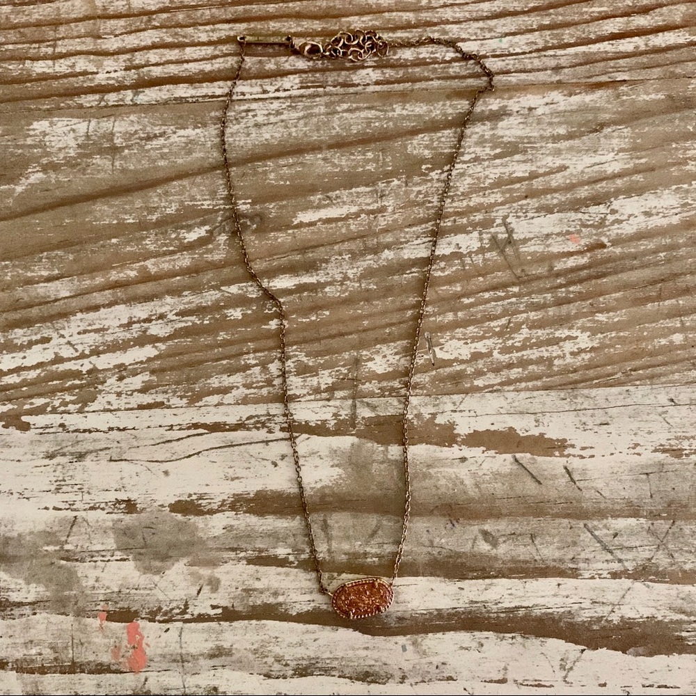 Kendra Scott necklace